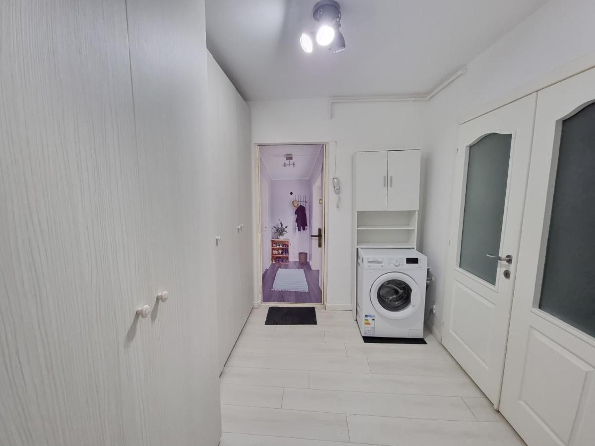 Apartments In The Aviatiei Area On ブカレスト エクステリア 写真
